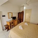 Le Roccette Mare & Restaurant 3* Tropea