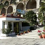 Aparthotel Le Roccette Mare & Restaurant
