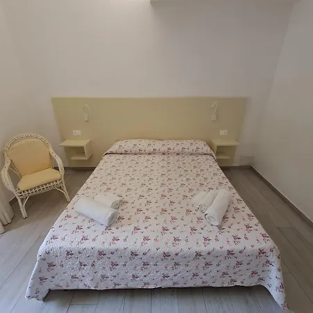 Aparthotel Le Roccette Mare Hotel&restaurant