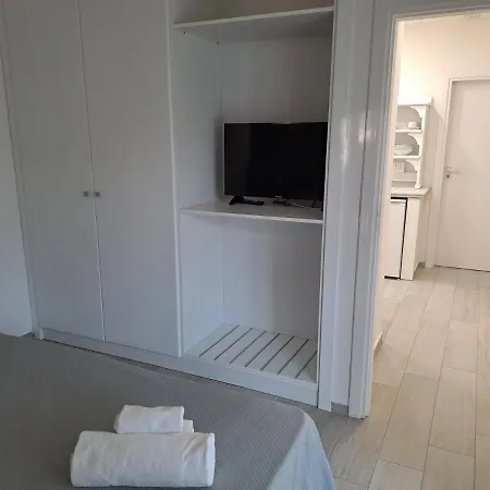 Le Roccette Mare & Restaurant Апарт-отель 3*