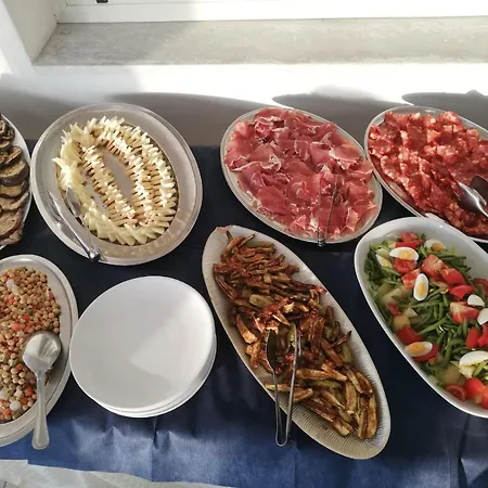 Le Roccette Mare & Restaurant 3* Тропея