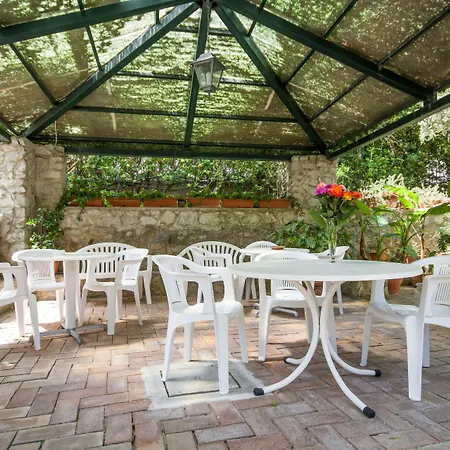 Le Roccette Mare & Restaurant 3* Тропея