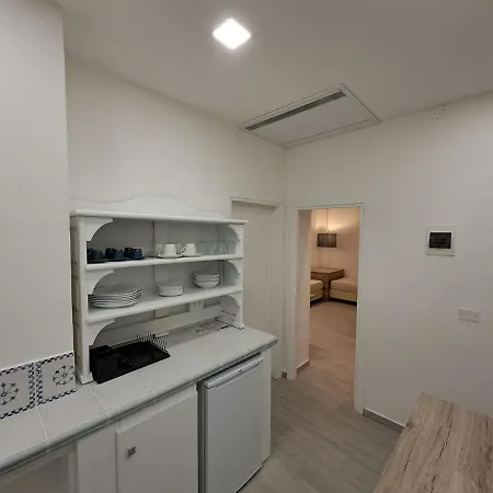 Le Roccette Mare & Restaurant מלון דירות