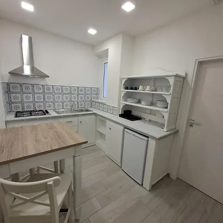 Le Roccette Mare & Restaurant 3* Тропея