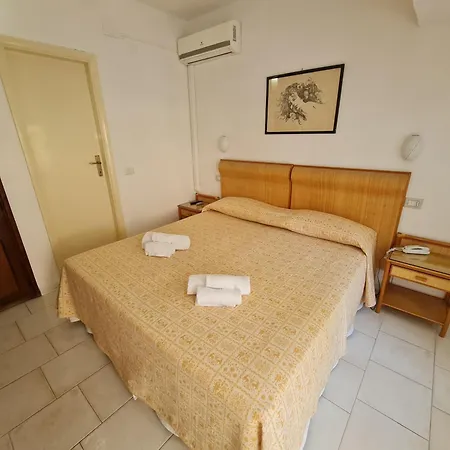 Hotel apartamentowy Le Roccette Mare & Restaurant 3*