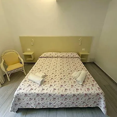 Le Roccette Mare & Restaurant Апарт-отель 3*