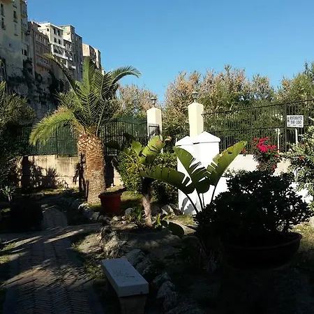 Hotel apartamentowy Le Roccette Mare & Restaurant Tropea