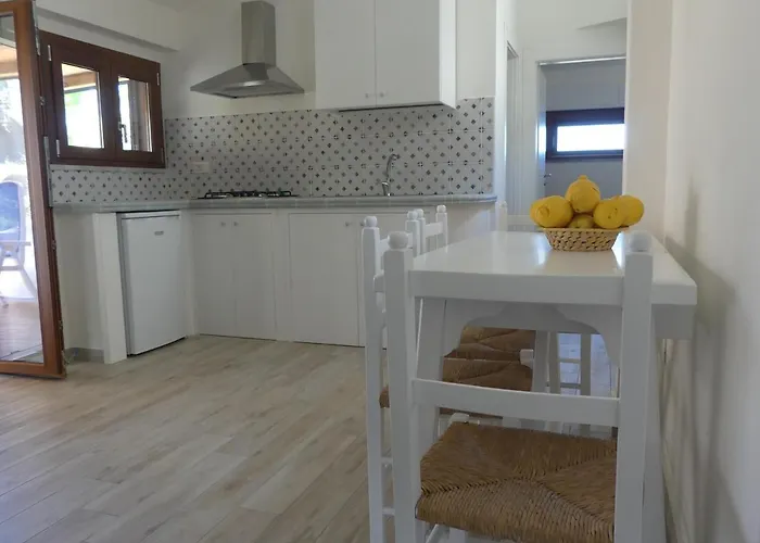 Le Roccette Mare & Restaurant Тропея