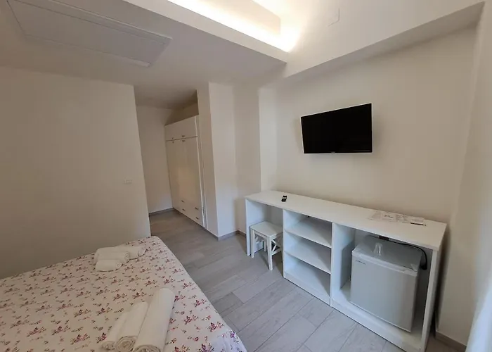 Le Roccette Mare & Restaurant טרופאה