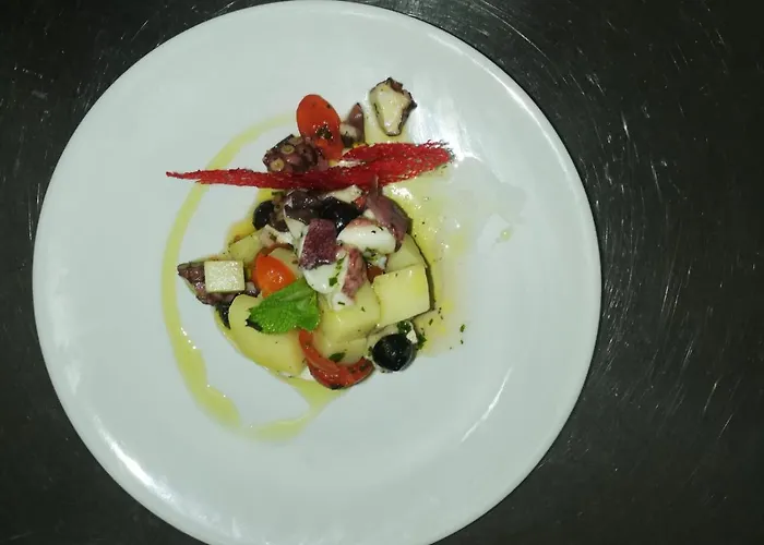 Le Roccette Mare & Restaurant 3* טרופאה