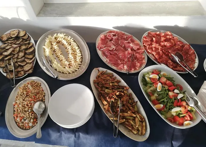 Le Roccette Mare & Restaurant 3* טרופאה