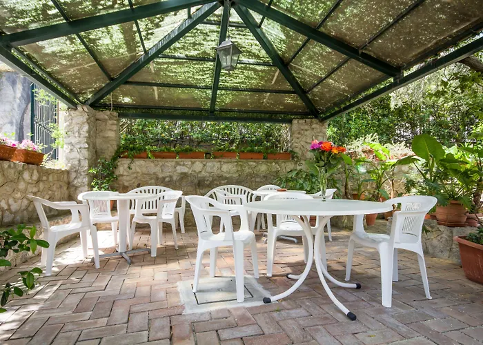 Le Roccette Mare & Restaurant 3* טרופאה