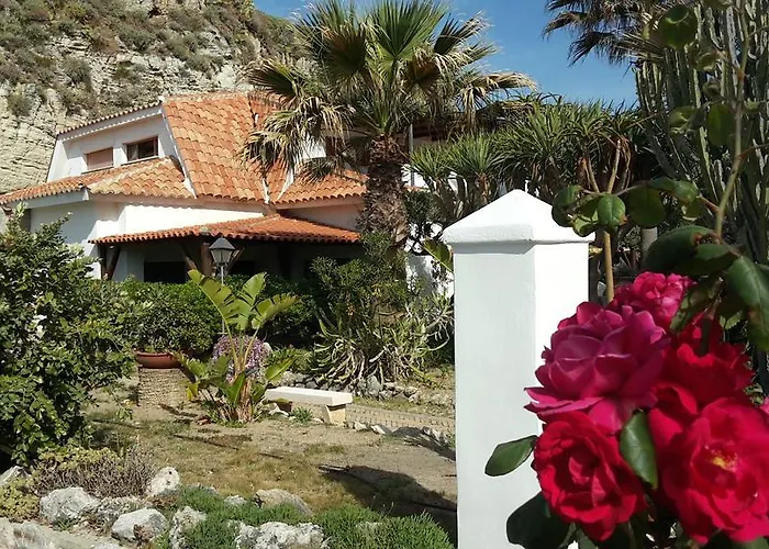 מלון דירות Le Roccette Mare & Restaurant 3*