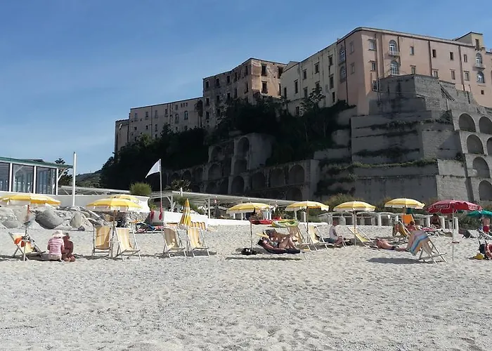 Le Roccette Mare & Restaurant טרופאה