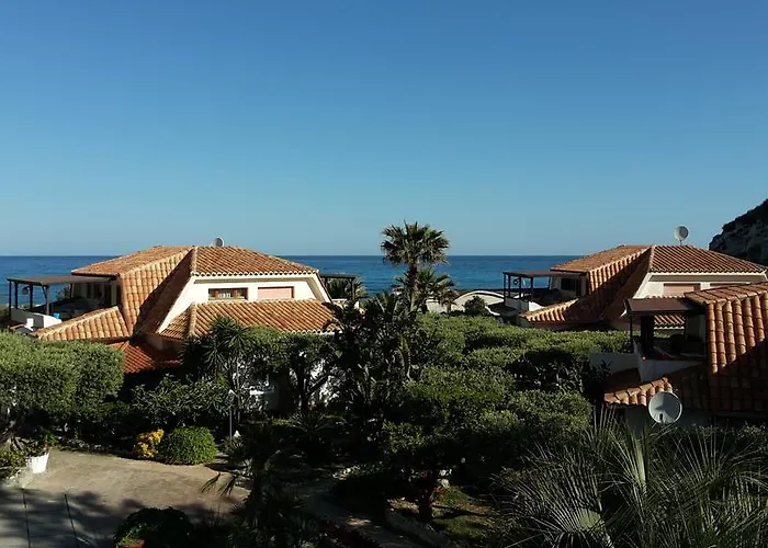 מלון דירות Le Roccette Mare & Restaurant 3*