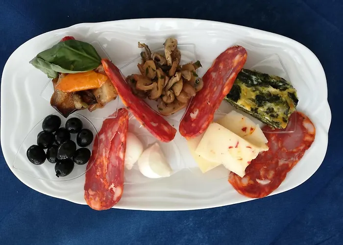 Le Roccette Mare & Restaurant 3* טרופאה