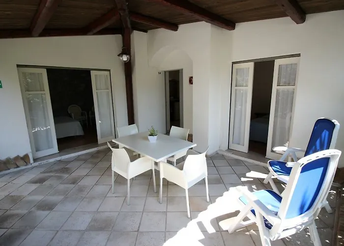 Le Roccette Mare & Restaurant מלון דירות 3*